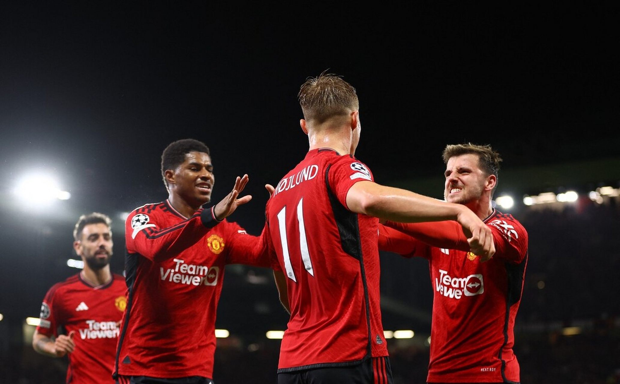 曼联主场不敌对手，遭遇连败